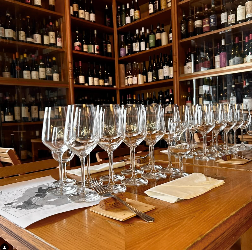 Enoteca Angolo Divino Roma - Degustazione 3 vini – Wineries Experience